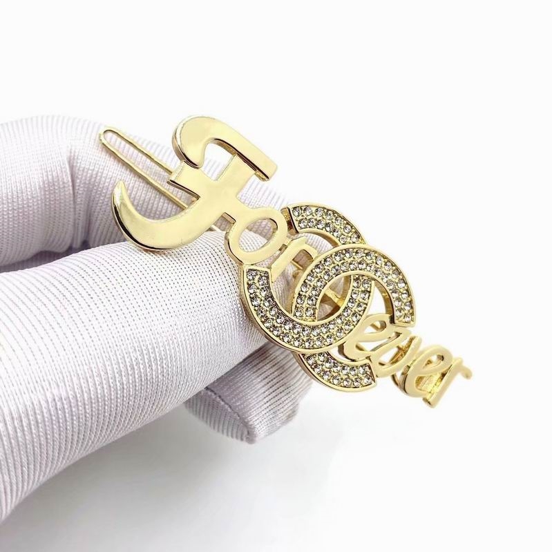 Chanel Brooch 313